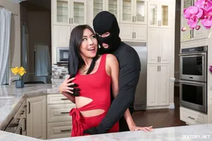 Vợ yêu dâm loàn và chuyện hoan lạc ở bữa tiệc họp lớp sau khi say
